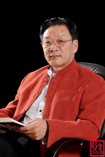 01-04-025 周易协会 张教授